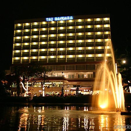 فندق تاج بَنجَرا حيدر أباد المظهر الخارجي الصورة The Manila Hotel at night