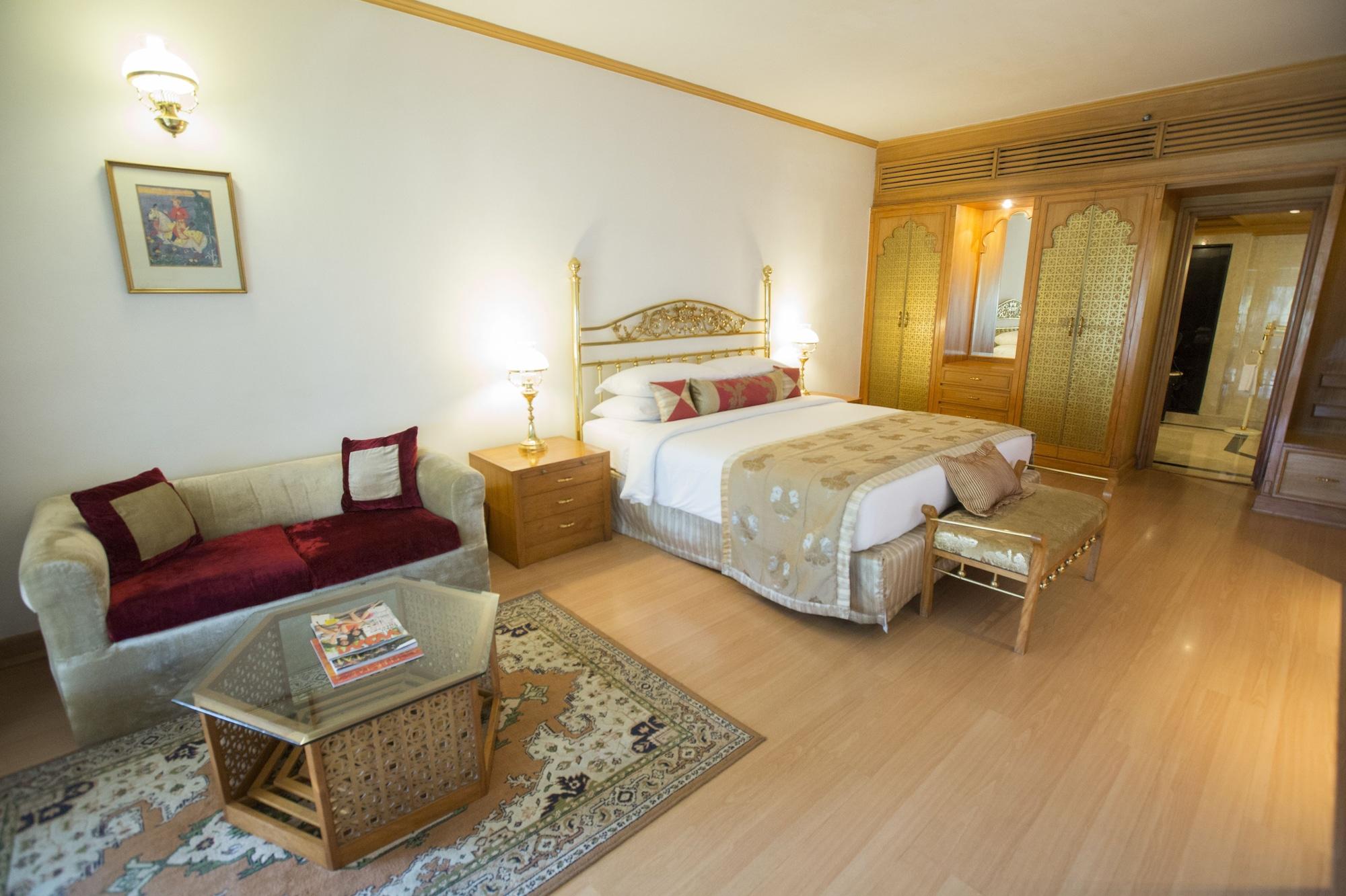 فندق تاج بَنجَرا حيدر أباد المظهر الخارجي الصورة A room at the Taj Mahal Palace