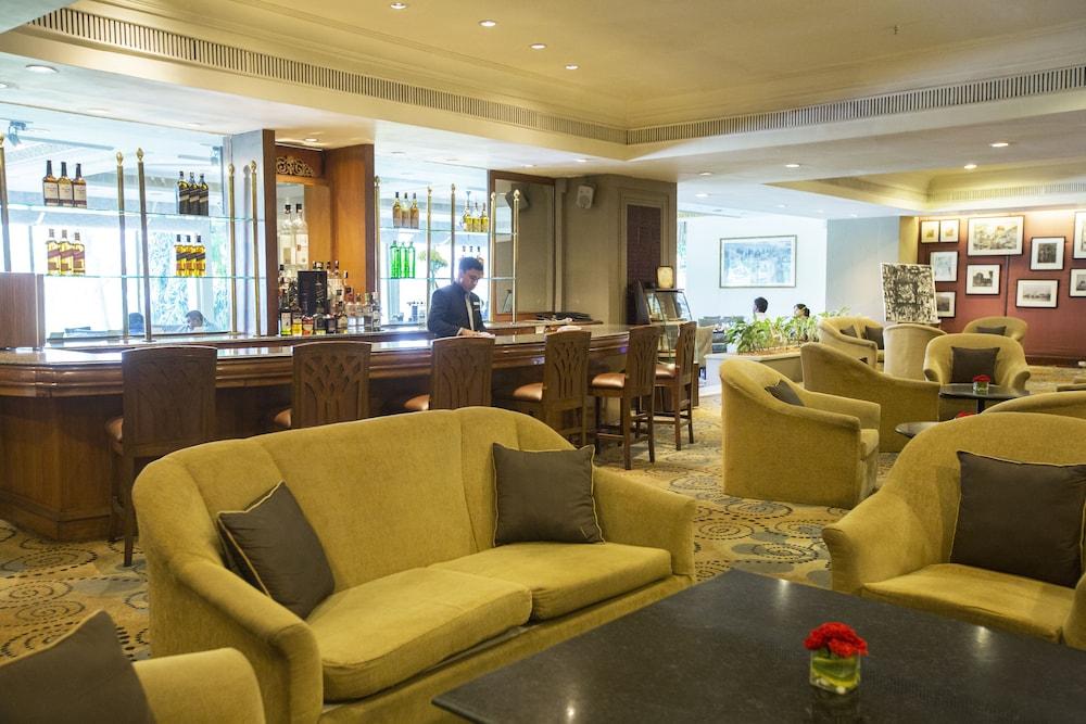 فندق تاج بَنجَرا حيدر أباد المظهر الخارجي الصورة The bar at the Imperial Hotel