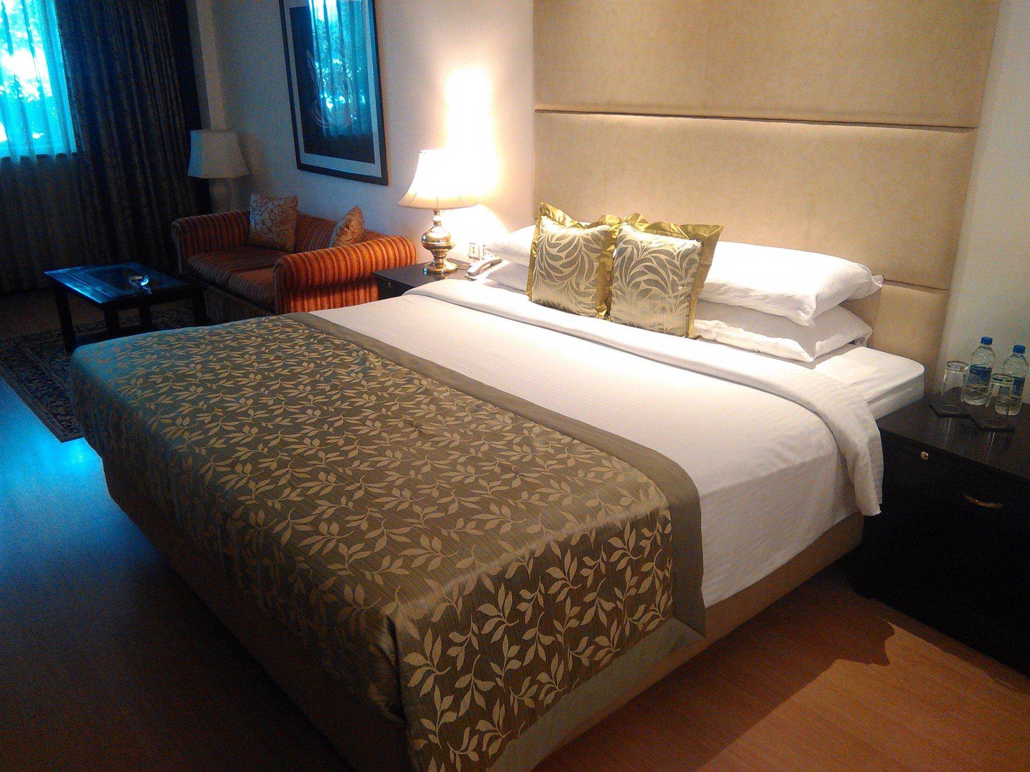 فندق تاج بَنجَرا حيدر أباد المظهر الخارجي الصورة A room at the Taj Bengal