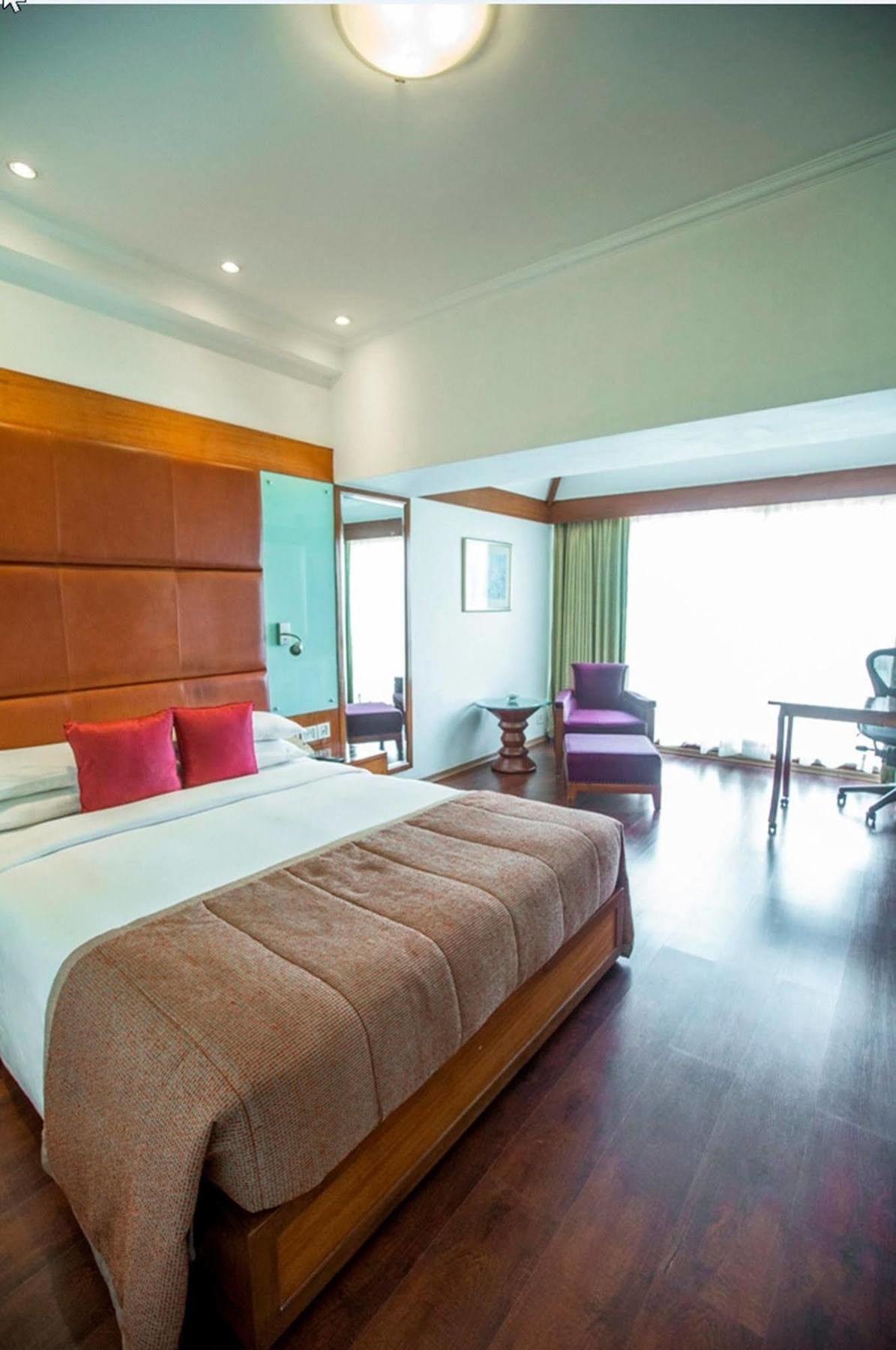 فندق تاج بَنجَرا حيدر أباد المظهر الخارجي الصورة A room at the Park